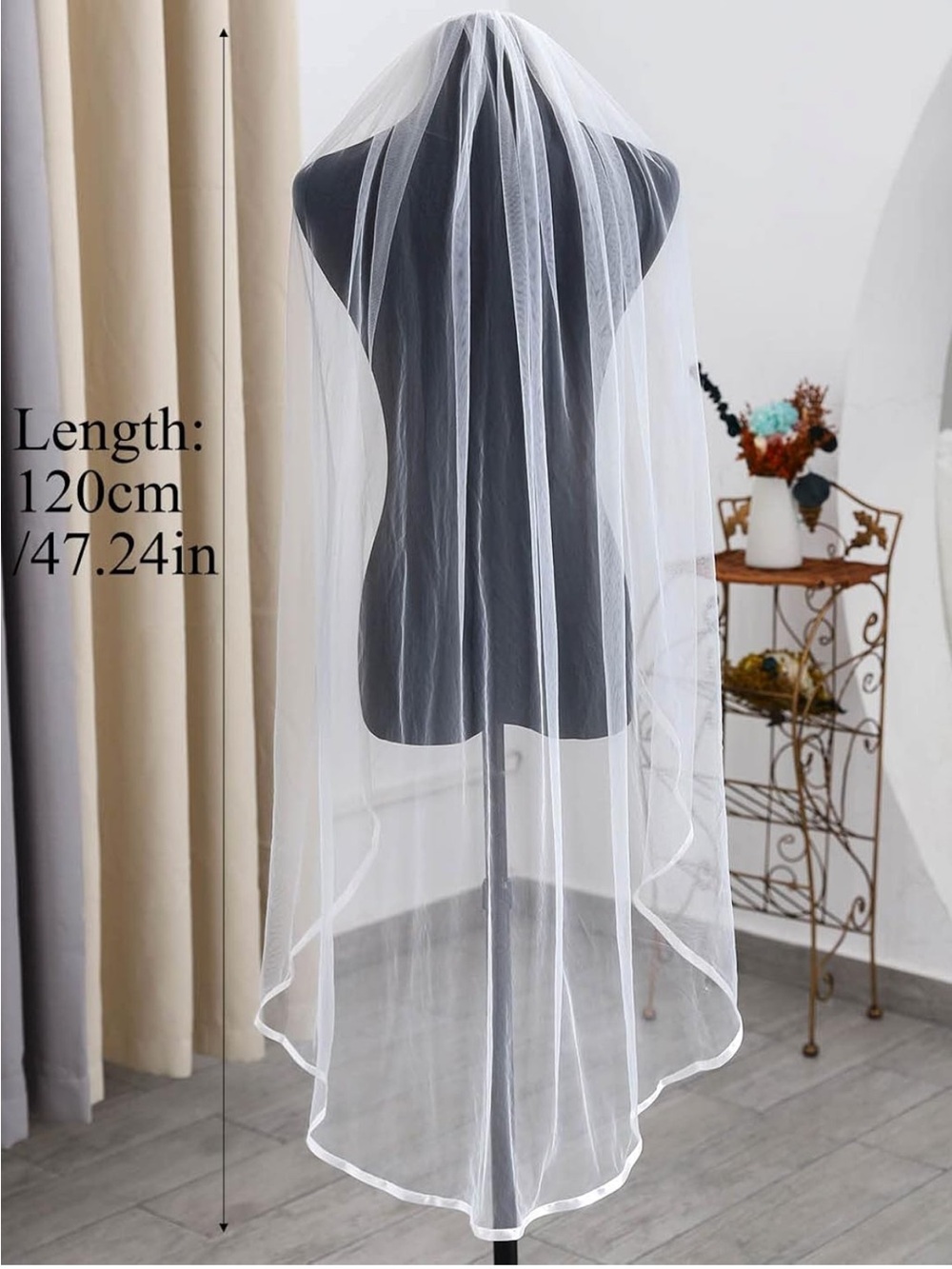 Bridal Single-Tier White Veil with Satin Edge